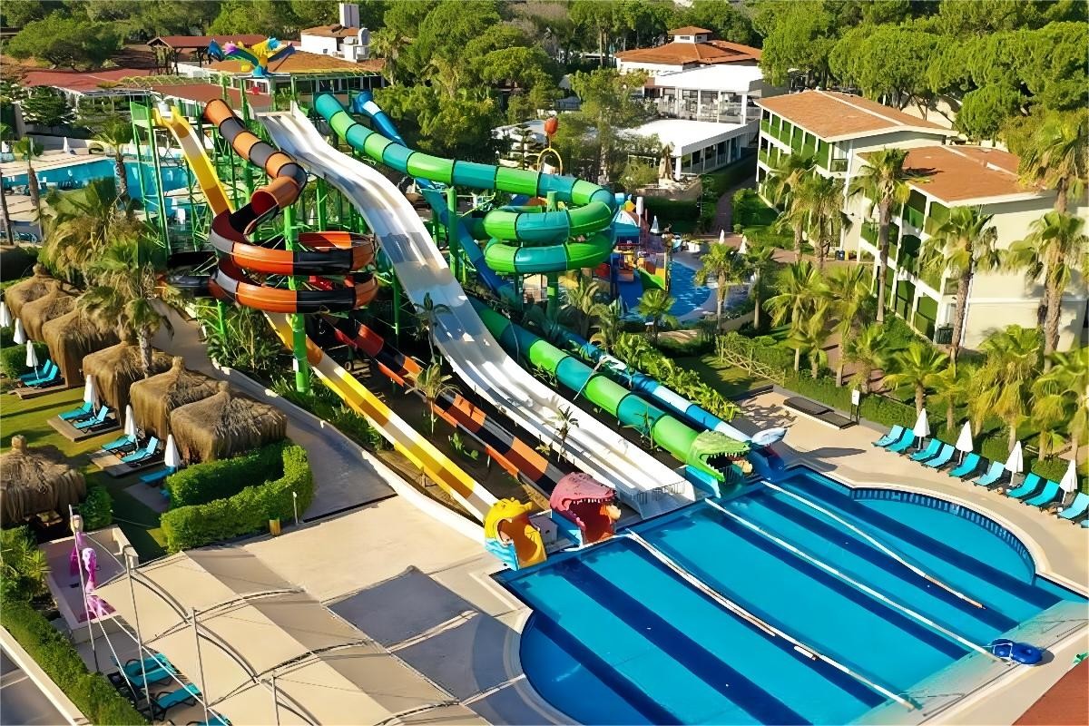 OEM Water Theme Park Rides Amuement Children Fiberglass Water Slide