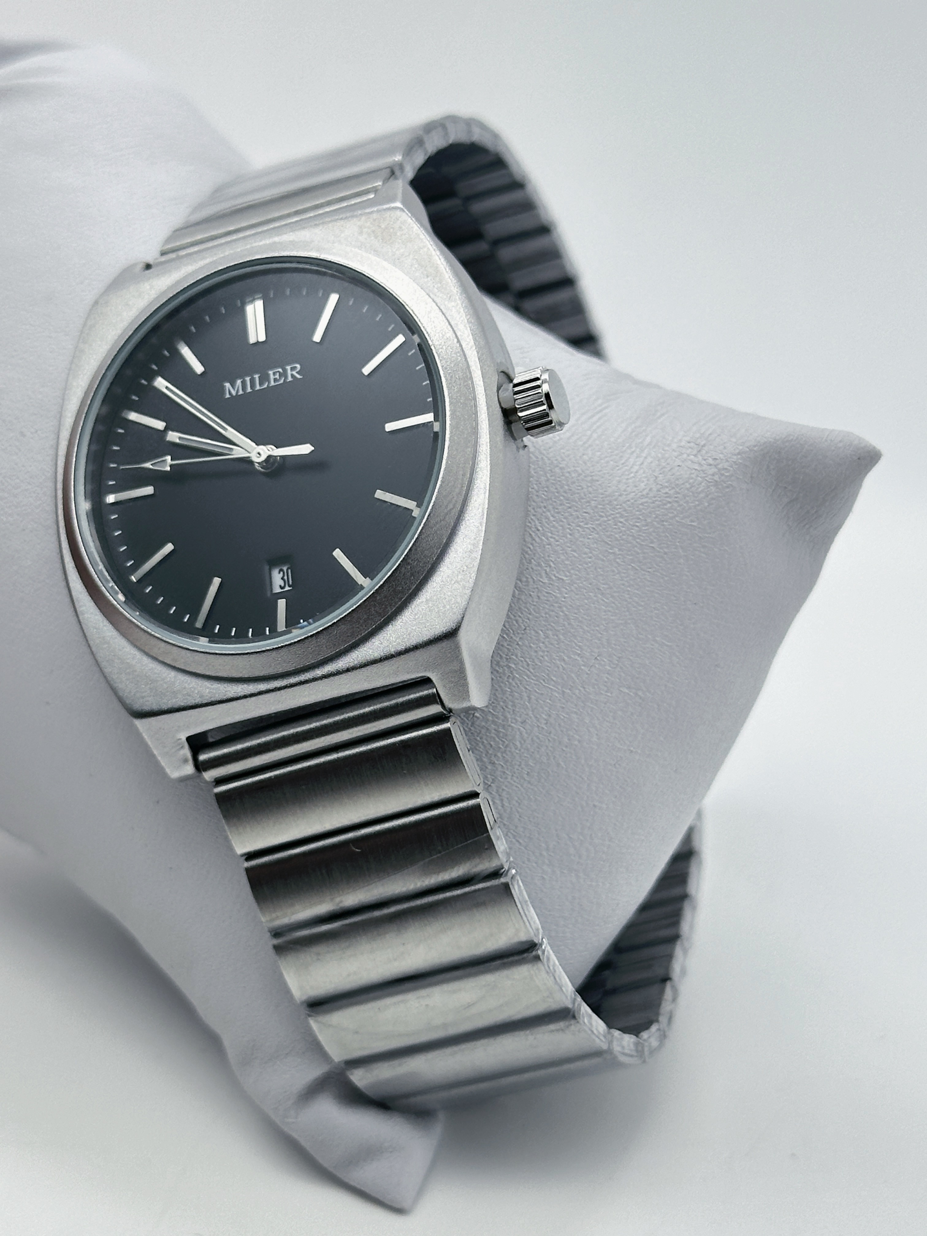 Luminous Silver Stainless Steel Strap Watch 30M Waterproof Chronograph Quartz Watches