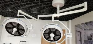 China Hospital 140W Led Operation Theatre Lights 1300mm Illuminance Depth factory