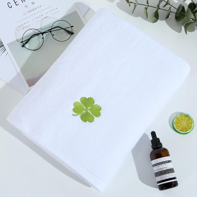Soft and Thick White Bath Towel made of Pure Cotton with Customized Embroidery Design