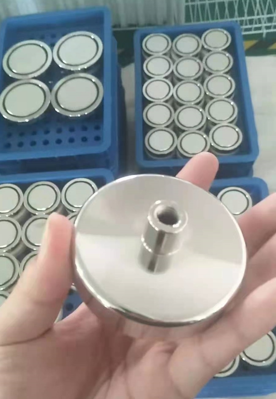 Composite NdFeB Magnet Pot with Inside Screw D90*h18-M10 D3.54 inch*h0.71 inch