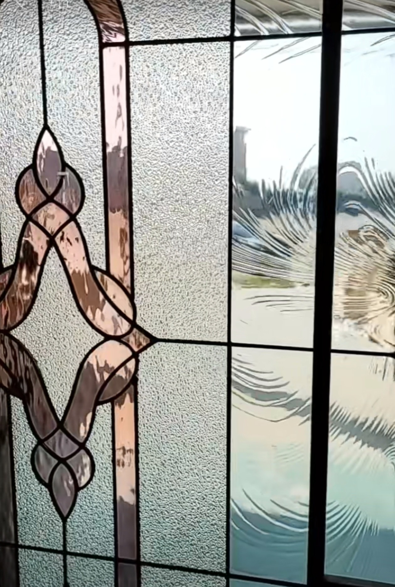 Wield Stained Art Glazed Glass Inserts Decorative Door Glass Church Colorful Window Glass Tiff Door
