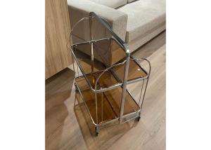 China Brown Deluxe Foldable Push Cart Removable Restaurant Serving Carts On Wheels factory