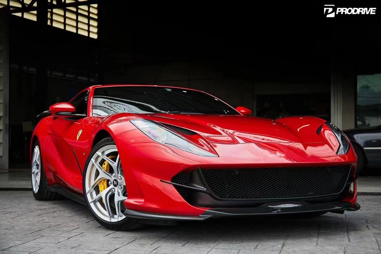 Dry Carbon Fiber for Ferrari 812 Carbon Fiber Body Kit 812 Upgraded Nivic Style Front Lip Diffuser Spoiler Hood