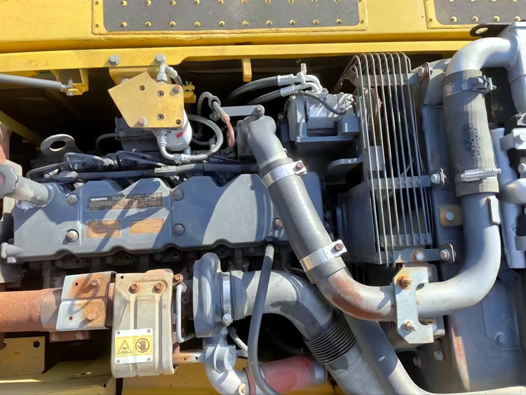 Japan Made 24 Ton Used Komatsu PC240 Excavator with Hydraulic System in Shanghai