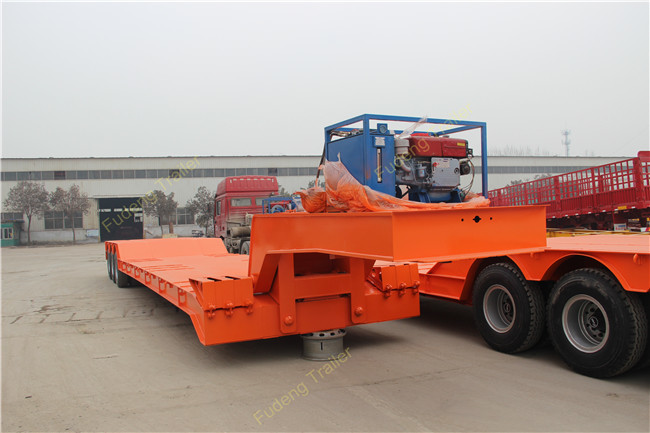 Hydraulic 2 / 3 / 4 Axles Detachable Gooseneck Trailer 50-100 Tons Payload
