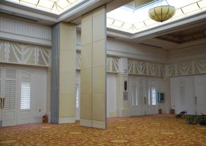 China Veneer Gypsum Acoustic Folding Partitions , Accordion Folding Partitions For Restaurant factory