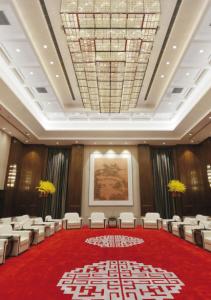 China High End Commercial Conference Room Chandelier LED Energy Saving factory