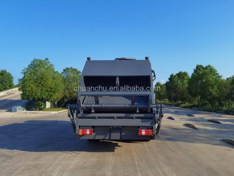 Manual Transmission Sinotruk Howo Garbage Truck Post-loading Truck with Weichai 140 HP Compression Euro 4