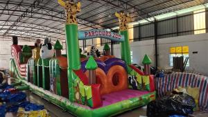 China Parcours Zoo Inflatable obstacle course bounce house 4x16x5m factory