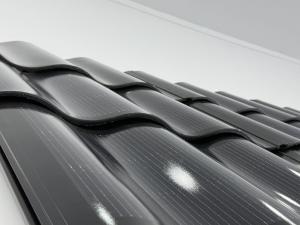 China Durable Solar Energy Roofing Tiles 50W Curved PV Roof Tiles Customized Size factory