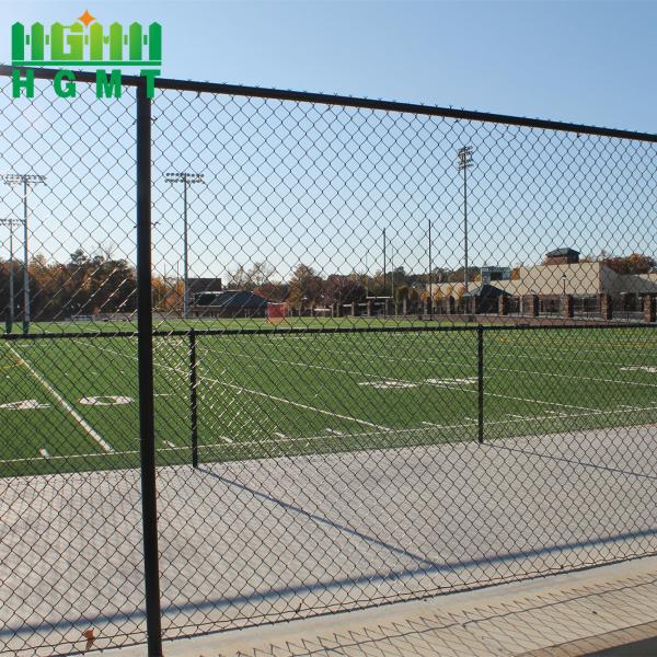 China 100ft Galvanized Black Chain Link Fence Cyclone Wire Mesh Fence Panel For Sport Game factory
