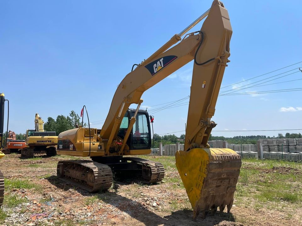 320C Used CAT Excavator Caterpillar 20 Ton Excavator Safety Operation Japan