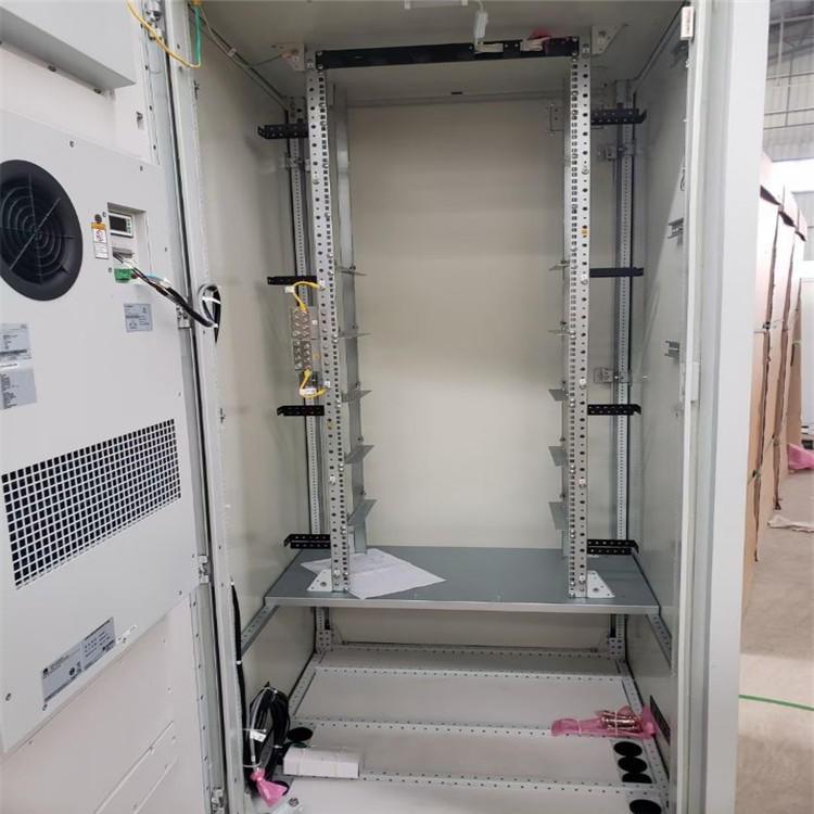 900*900*2200mm ETC Outdoor Telecom Cabinet Anti Theft MTS9510A-AX2102