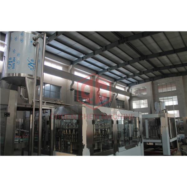 CGF Series 2000ML Plastic Bottle Filling Machine For Mineral Water Production Line