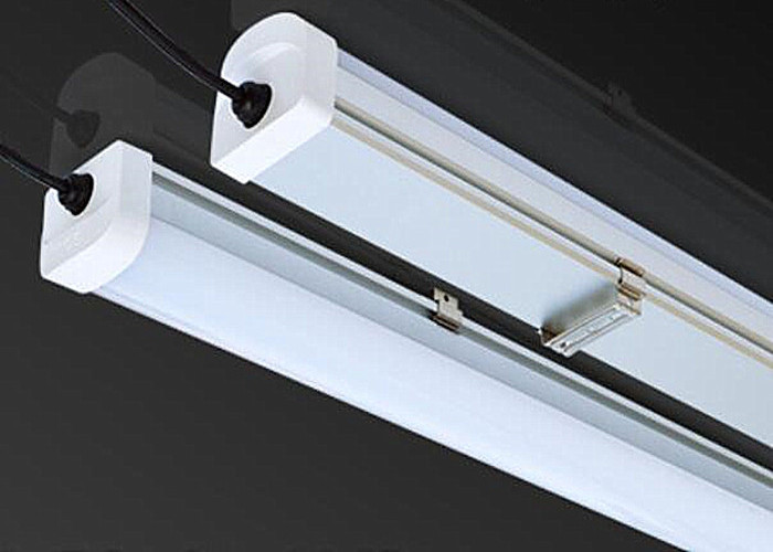 Aluminum Body LED Tri Proof Light 40 Watt 4500K For Walkway Canopies