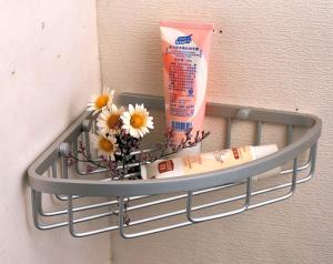 China Bathroom baskets copper basket with high quality &amp; strainer basket factory