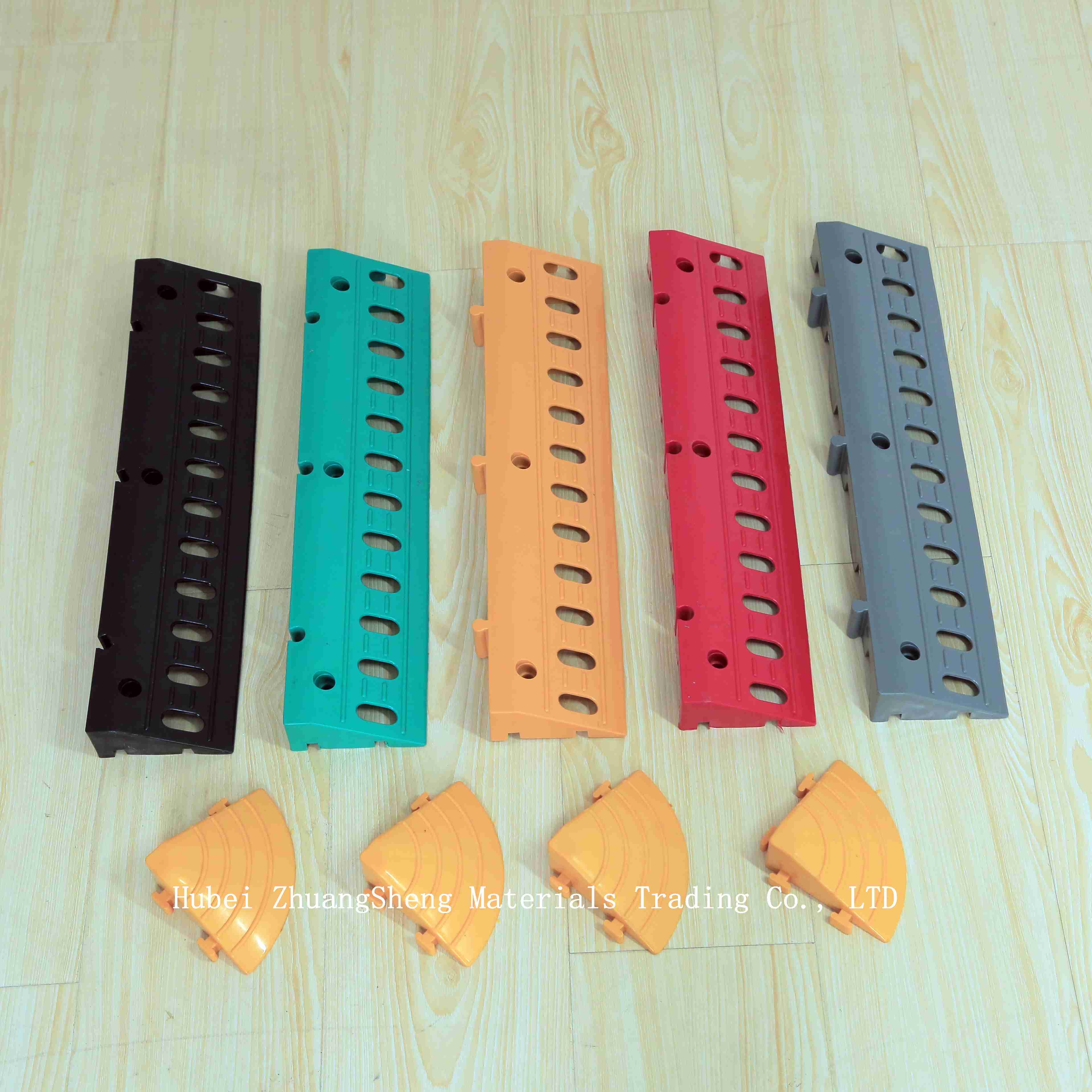 3.9mmChina Multi-Purpose PP Modular Suspended Splicing Plastic Flooring Anti-Skid Plastic Sports Flooring factory