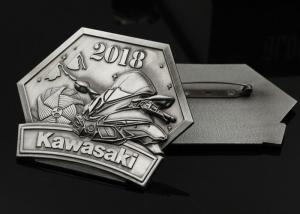 China custom zinc alloy Die casting stereoscopic Embossed badge gun black old pin wing brooch pin factory