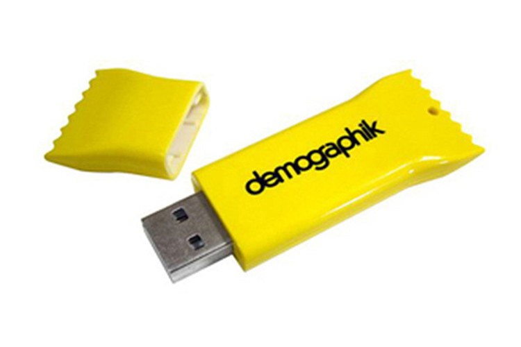Factory supply candy shape 2GB 2.0 Red color plastic USB with customized logo and package show life brand