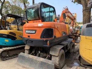 China Used Doosan DX60W Wheel Excavator In Excellent Condition/Used Doosan Mini Wheel Excavator For Sale factory