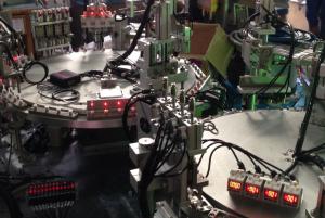 China Insulin Needle Automation Assembly Machine Made Of Stainless Steel High Operation Rate factory
