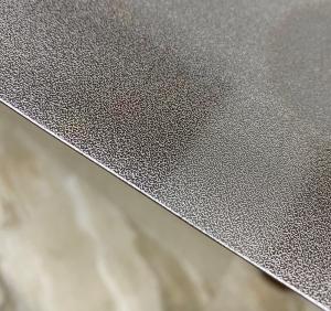 China SS304 4*8ft 0.65mm Stainlesss Steel Embossed Sheet Decoration Plate factory