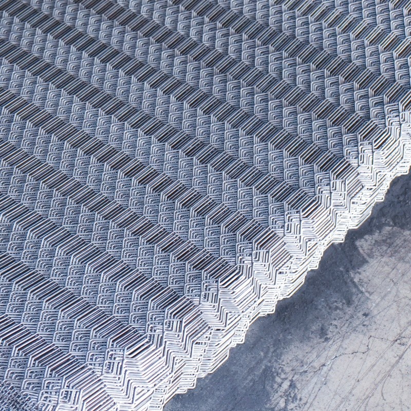 China Hexagonal Shape Galvanized Expanded Metal Mesh Stretched Lath Mesh factory