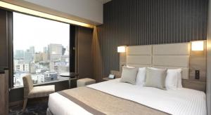 China Melbourne resort hotel fit out furniture of bedroom set with laminate wall panel and leisure chair table factory