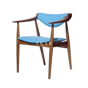 China Fabric Solid Wood Blue Wooden Dining Chair With Armrest factory