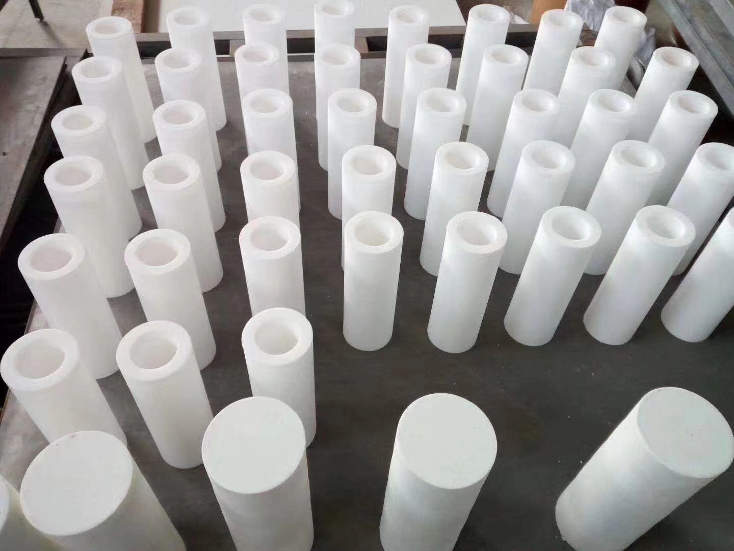 Filling Carbon Fiber Insulation Clear PTFE Tubing hose for Chemical Resistance and Durability