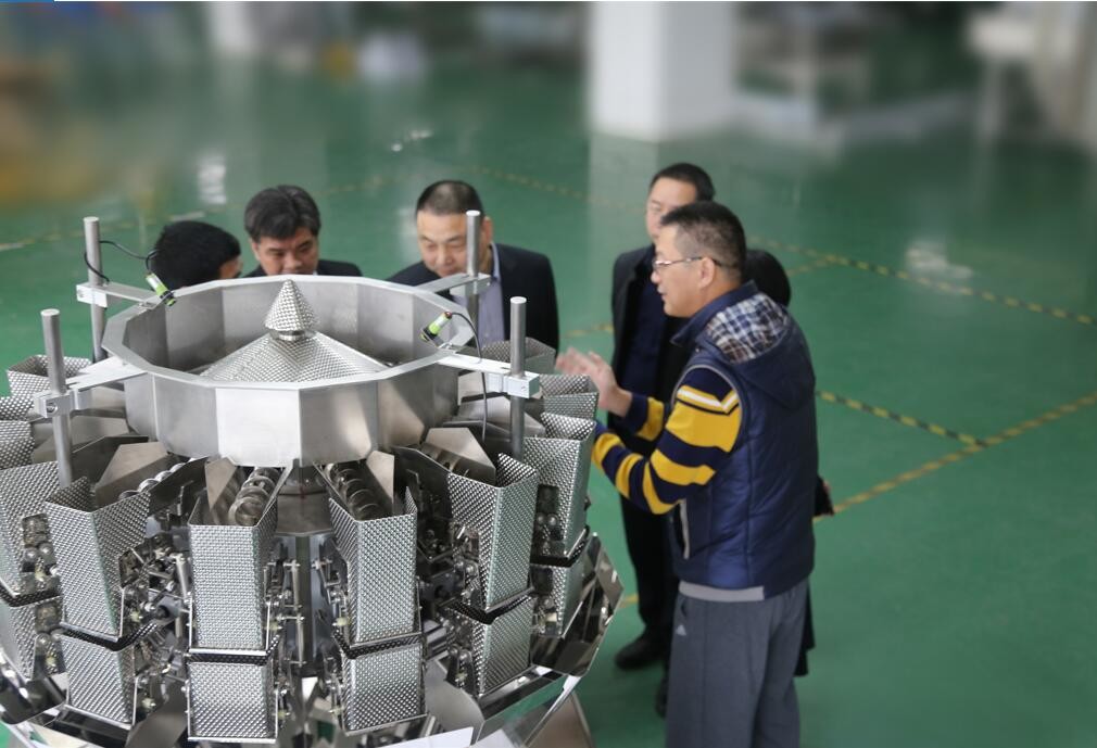 China 14 Heads Screw Multihead Weigher Packing Machine SUS 316 on sale