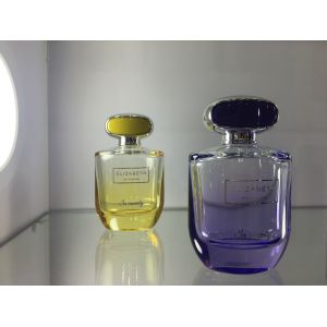 Oval Cap 110ml Glass Perfume Spray Bottles Custom Lacquering Color