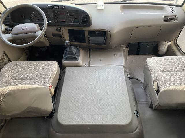 Toyota Coaster Mini Bus 23seat 2.7L Manual Gearbox 2TR Coaster Buses Euro III