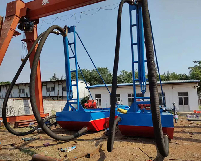 Medium Capacity 10inch 1200m3/h Sand Dredger with A Red Color for River Sand Mining