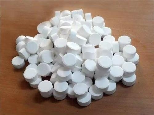 China C3Cl3N3O3 Tcca Chemical Trichloroisocyanuric Acid Tablets For Chlorination Disinfection factory