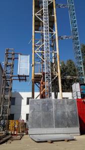 China 30m/Min Building Material Hoist 1600kg Construction Hoist Elevator factory
