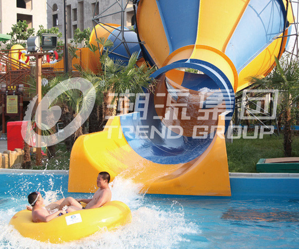 Big Tornado Water Slide Of Fiberglass for Water Park Aqua Park Equipment Supplier