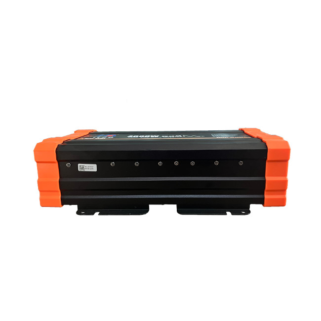 LCD Display Home Power Inverter Pure Sine Wave Inverter With Easy Installation