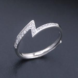 China Minimalist Style Lightning Bolt Ring With 925 Anti Allergic Silver Jewelers factory