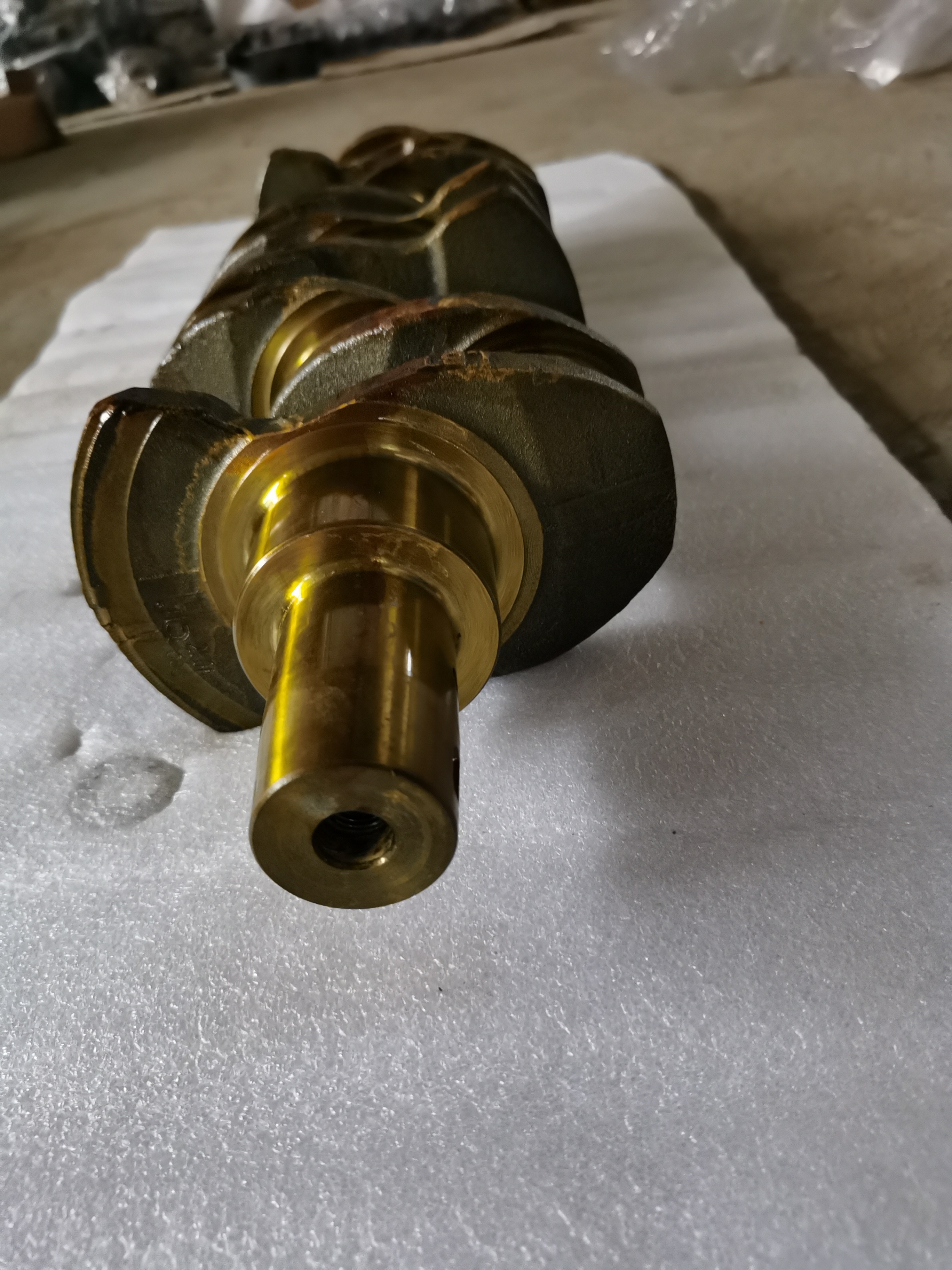 High Quality Manufacturer Diesel Engine 129900-21000 4TNE94 4TNE98 Casting iron Crankshaft For Forklift Spare Parts