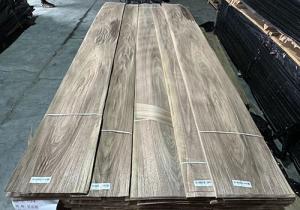 China Crown Cut American Walnut Veneer Natural AAA Grade Thick 0.45mm factory