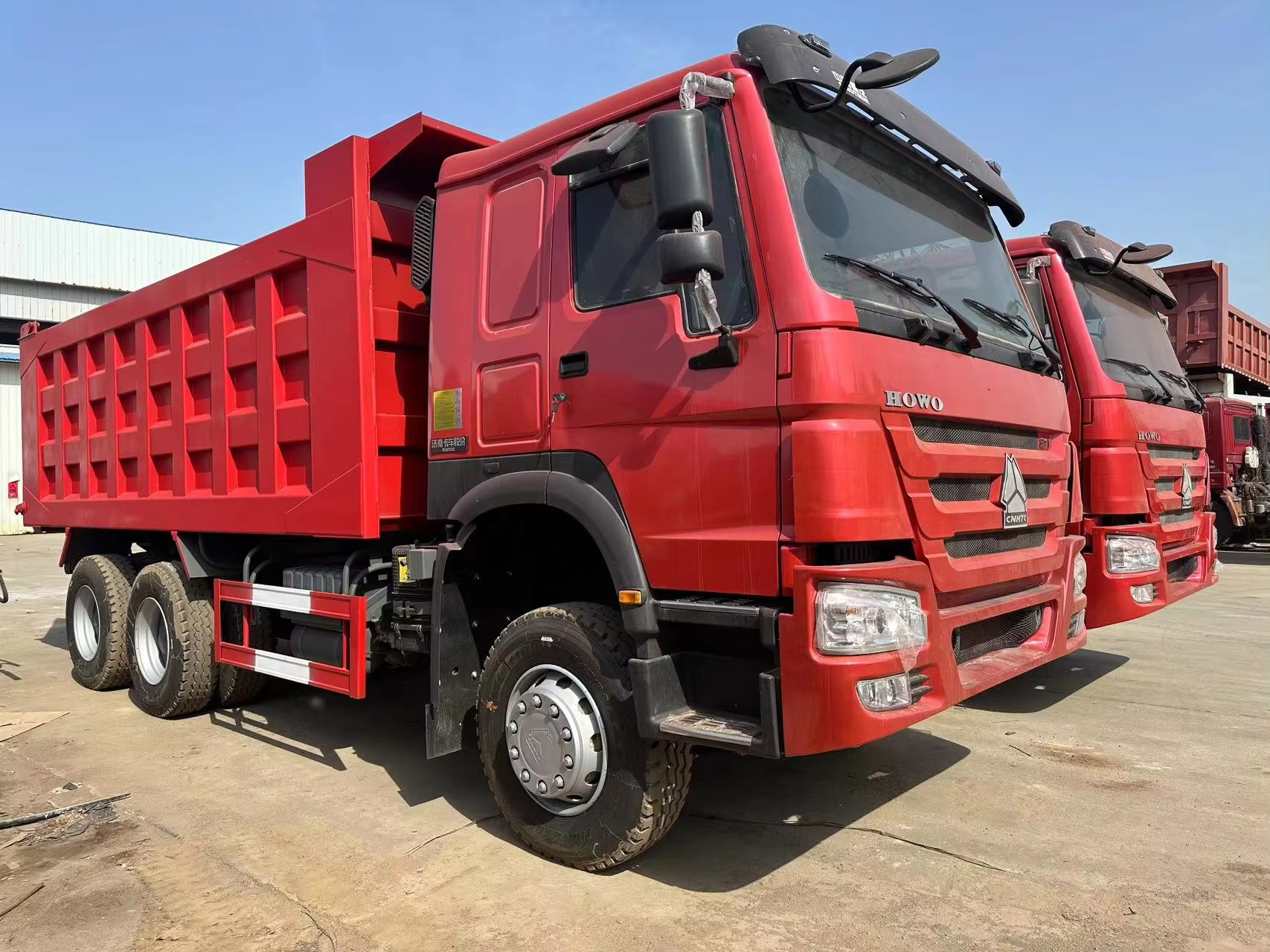 Used Sinotruk Howo 10 Tyres 6X4 40Ton Tipper 371 375HP Long Distance Mine Sand Dump Trucks