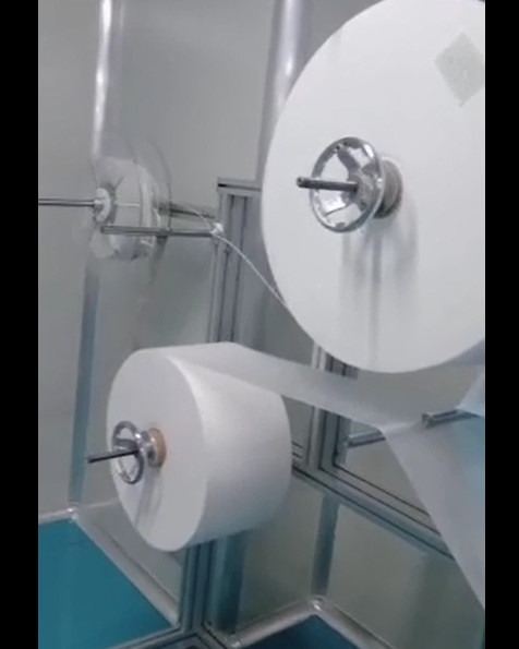 China Fully Automatic One Drag Medical Mask Making Machine With Filtering Performance factory