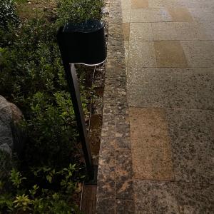 China IP65 Waterproof Solar Garden Light 1.5W DC 3.7V Outdoor Garden Bollard Lights factory