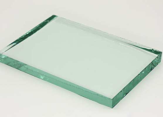 Qualified/High Transparency Clear Glass with Application to Building/Furniture
