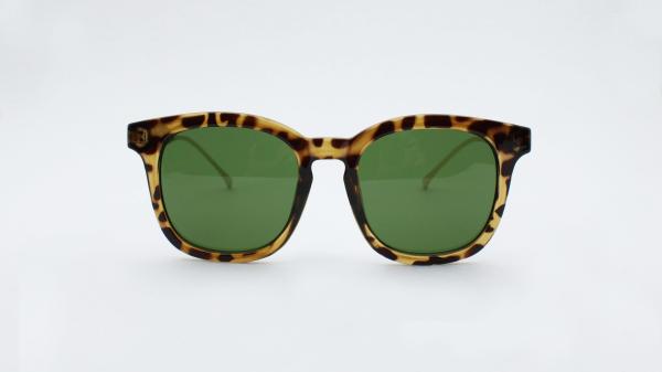 Fashion Super light Sunglasses Plastic glasses for Ladies UV protection 100%