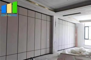 China 65MM Thick Soundproof Meeting Room Partitions Acoustic Movable Wall factory