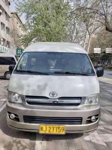 China 2007 Year 13 Seats Gasoline Toyota Hiace Used Mini Bus With Luxury Seat Automatic Transmission High Roof factory