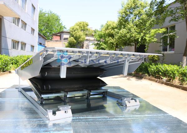 China Push Button Airbag Dock Leveler Platform Special Design 220V - 240V factory
